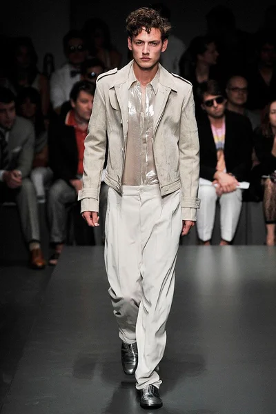 Look 31
